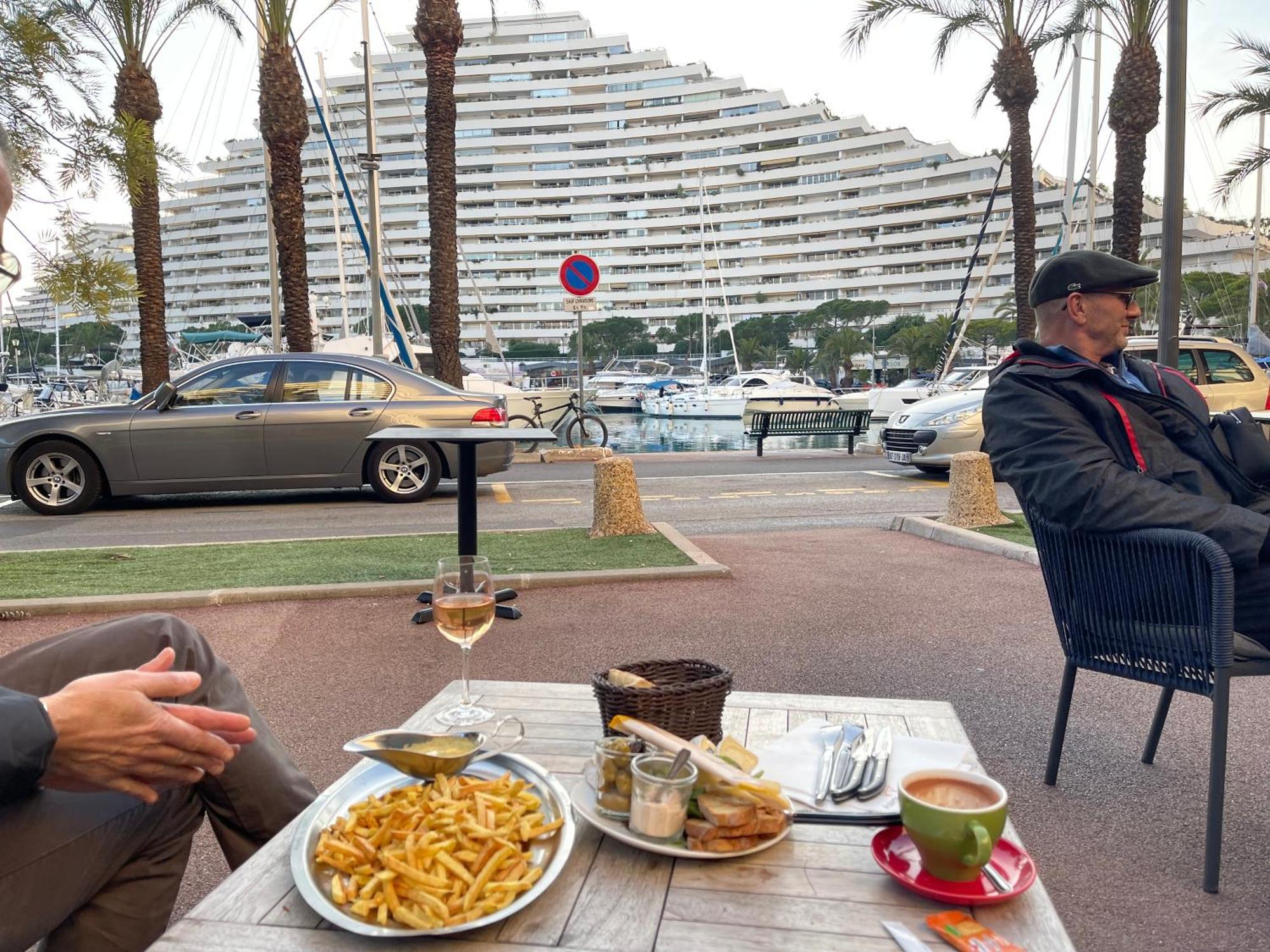 Villeneuve Loubet Plage- Entre Nice Et Cannes Екстериор снимка